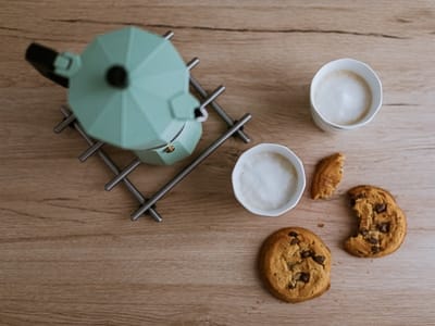 como hacer cafe en cafetera italiana